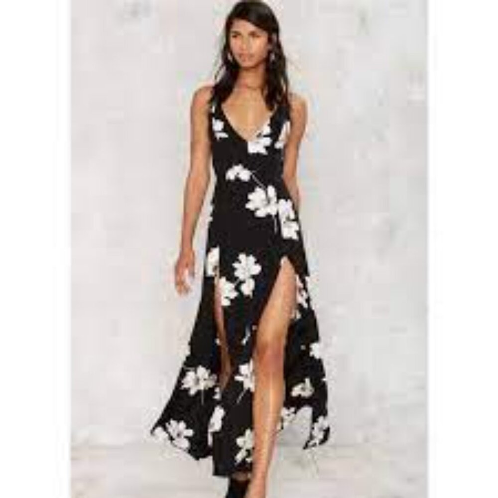 Floral maxi dress with open back front slits (black, white) size xs